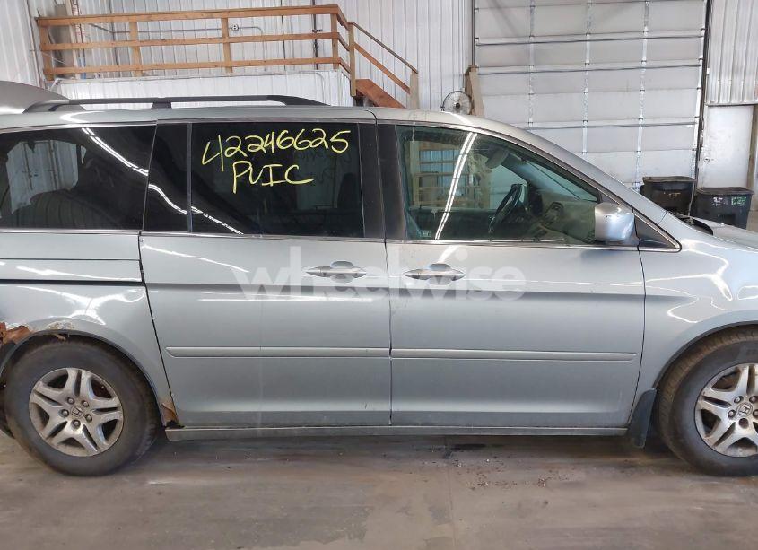 Photo 13 of 2006 Honda Odyssey EX-L (VIN 5FNRL38736B025051)
