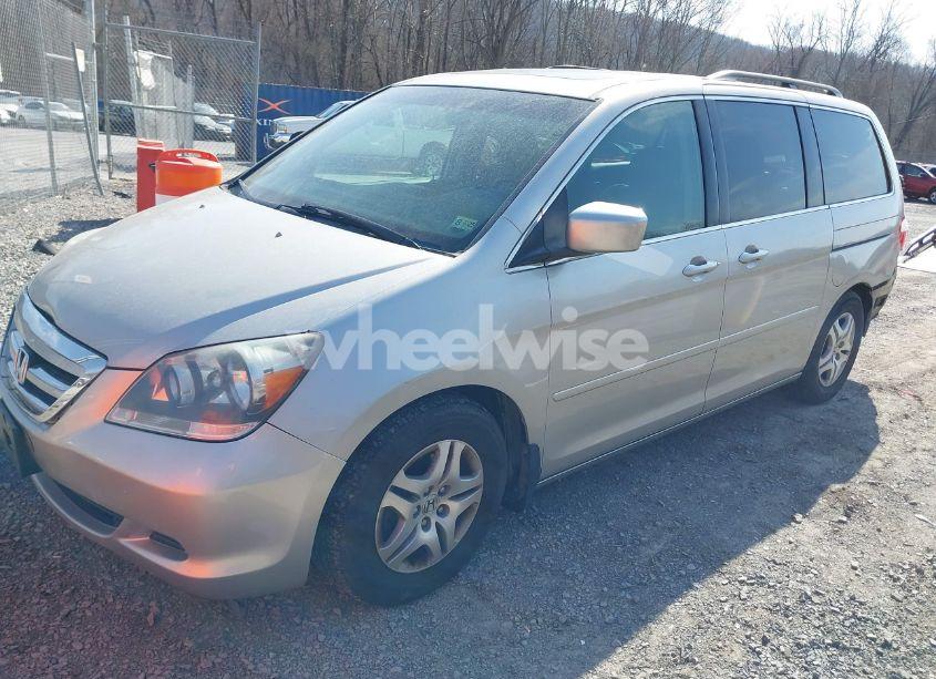 Photo 2 of 2006 Honda Odyssey EX-L (VIN 5FNRL38736B031965)