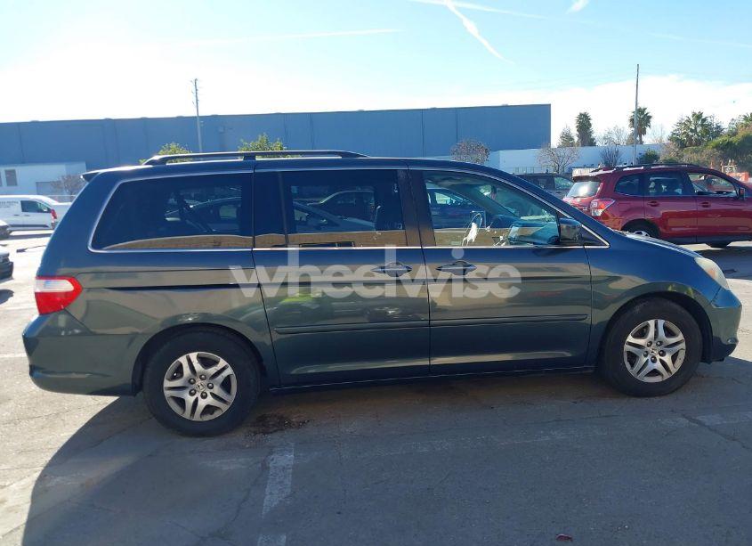 Photo 13 of 2006 Honda Odyssey EX-L (VIN 5FNRL38736B055537)