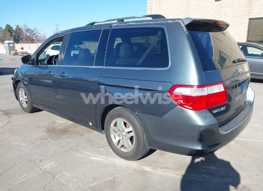 Photo 3 of 2006 Honda Odyssey EX-L (VIN 5FNRL38736B055537)