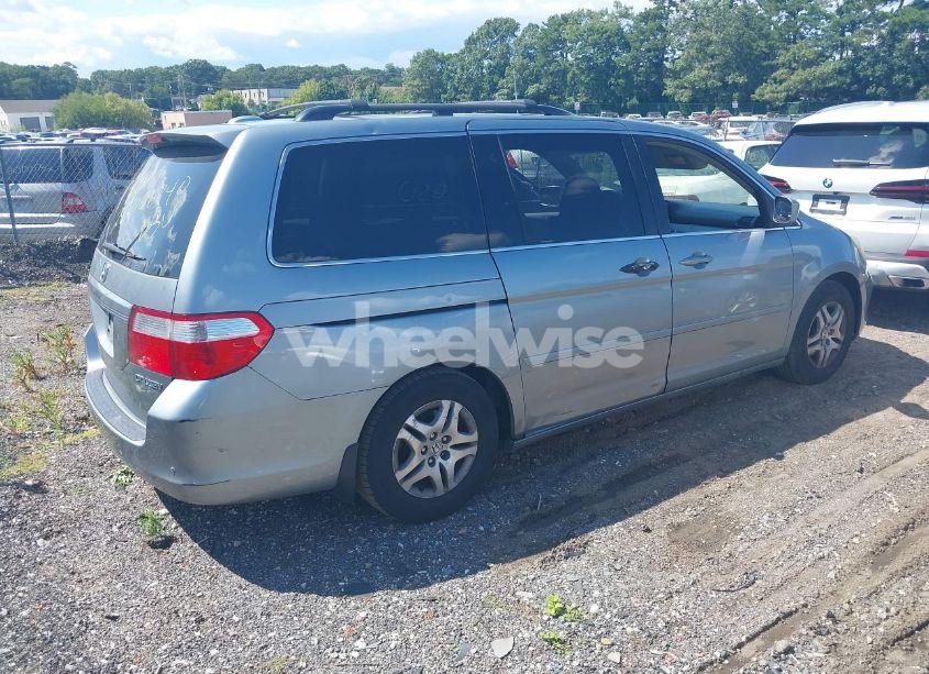 Photo 4 of 2006 Honda Odyssey EX-L (VIN 5FNRL38736B068529)