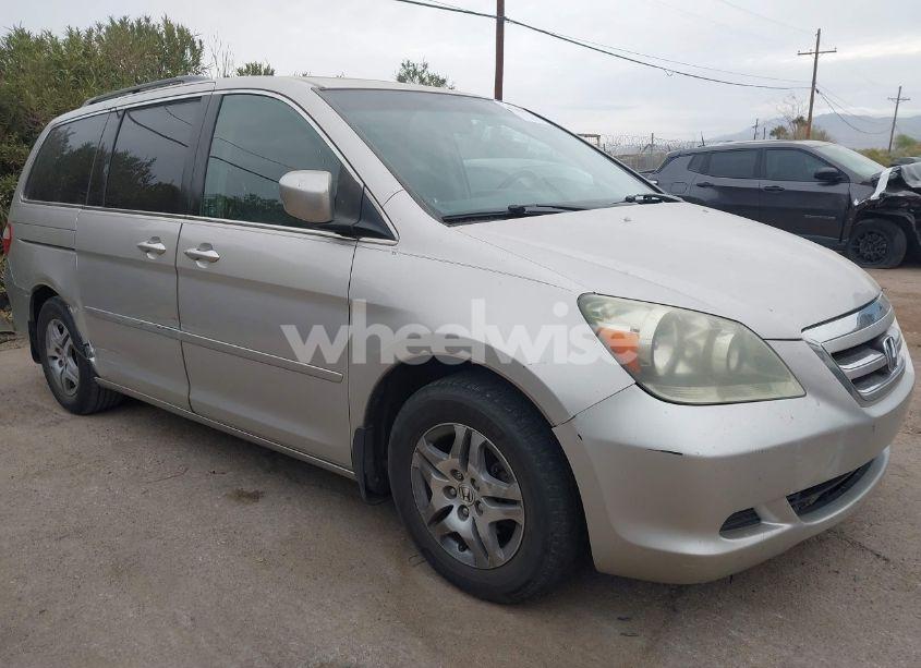 Photo 6 of 2006 Honda Odyssey EX-L (VIN 5FNRL38736B413817)