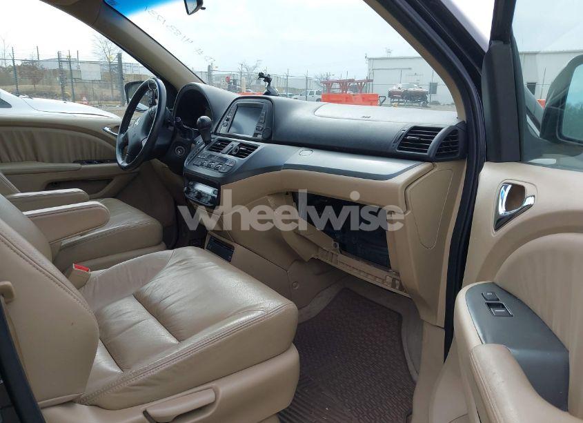 Photo 5 of 2007 Honda Odyssey EX-L (VIN 5FNRL38737B050887)