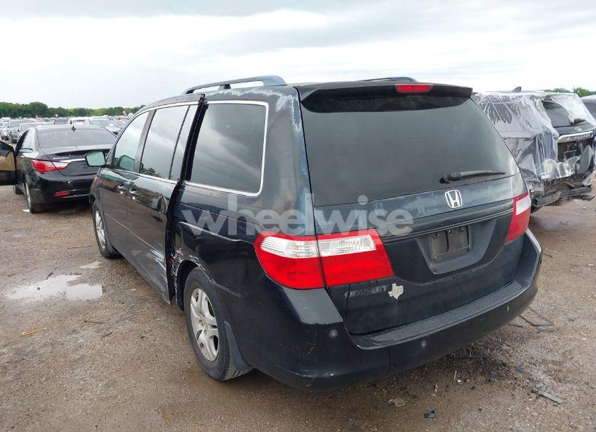 Photo 3 of 2007 Honda Odyssey EX-L (VIN 5FNRL38737B068886)