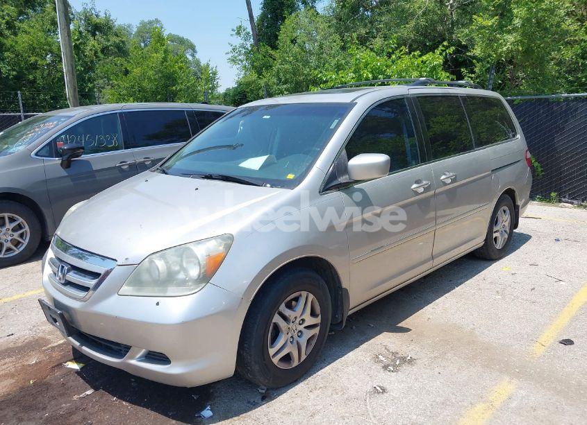 Photo 2 of 2007 Honda Odyssey EX-L (VIN 5FNRL38737B088877)
