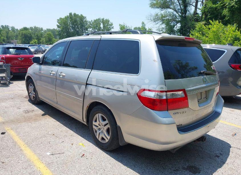 Photo 3 of 2007 Honda Odyssey EX-L (VIN 5FNRL38737B088877)
