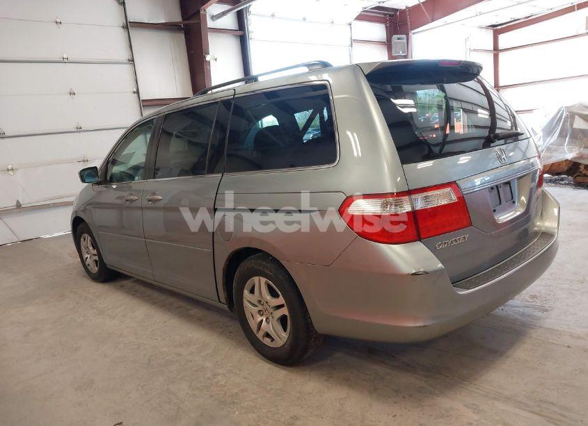 Photo 3 of 2007 Honda Odyssey EX-L (VIN 5FNRL38737B095747)