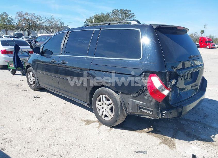 Photo 3 of 2007 Honda Odyssey EX-L (VIN 5FNRL38737B102101)