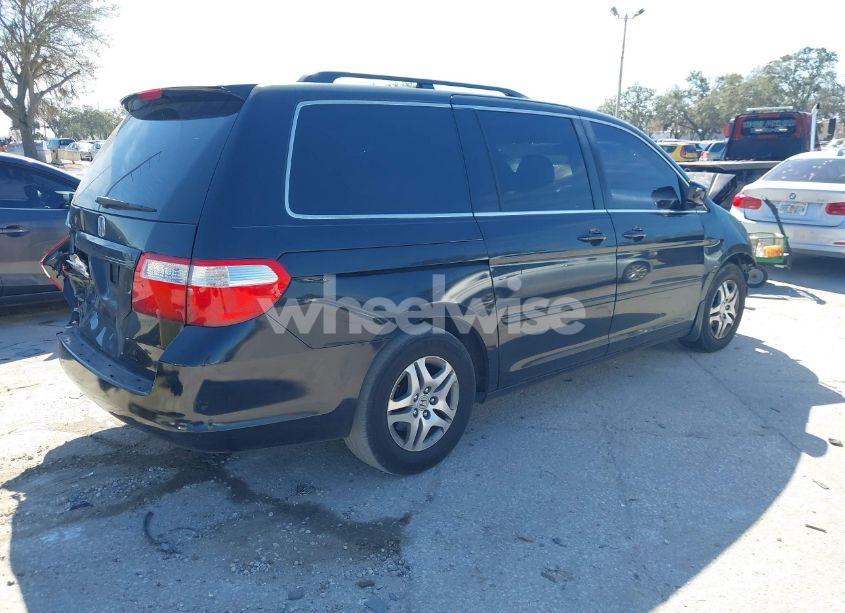 Photo 4 of 2007 Honda Odyssey EX-L (VIN 5FNRL38737B102101)