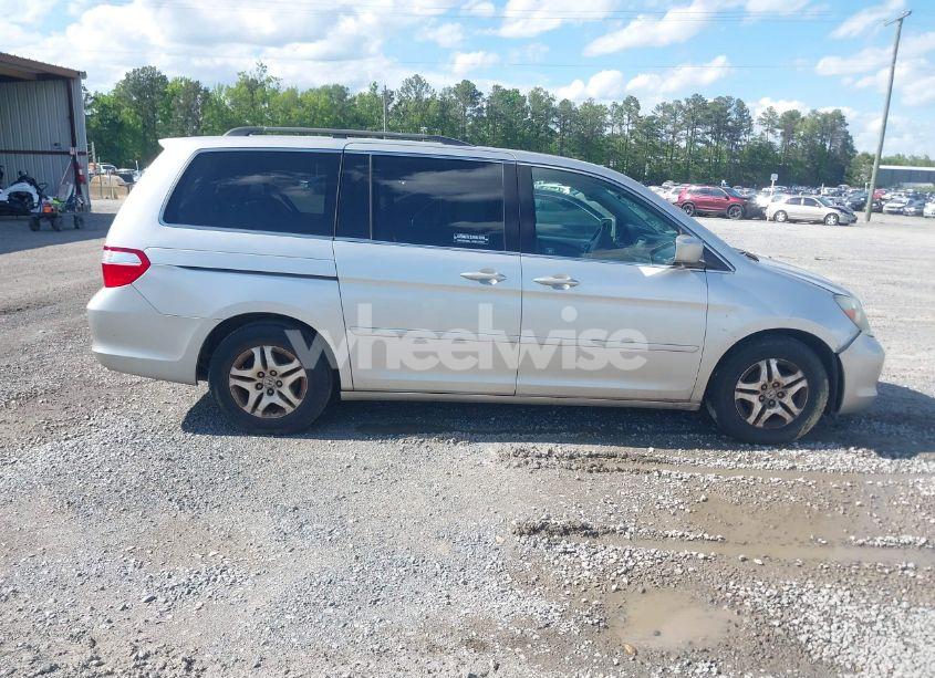 Photo 13 of 2007 Honda Odyssey EX-L (VIN 5FNRL38737B124681)