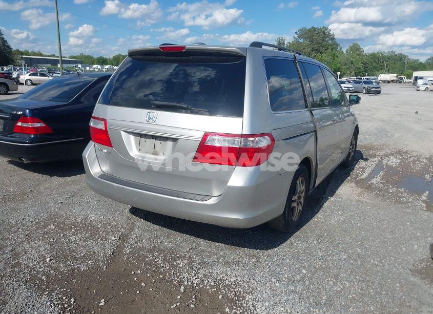 Photo 4 of 2007 Honda Odyssey EX-L (VIN 5FNRL38737B124681)