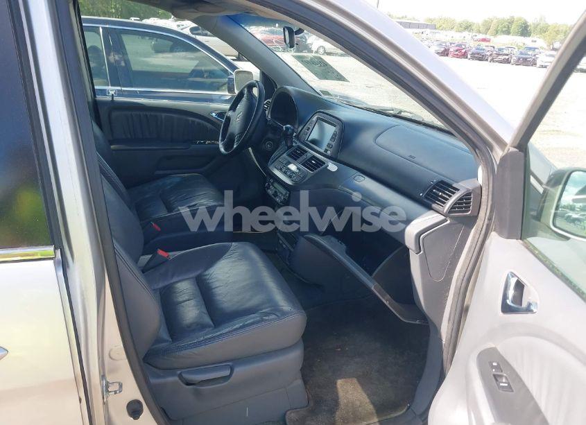 Photo 5 of 2007 Honda Odyssey EX-L (VIN 5FNRL38737B124681)