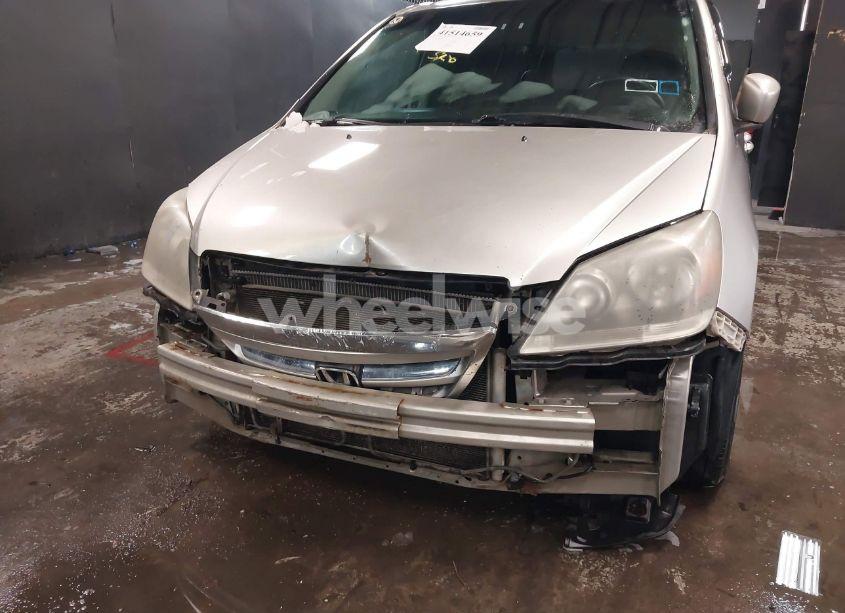 Photo 6 of 2007 Honda Odyssey EX-L (VIN 5FNRL38737B126186)