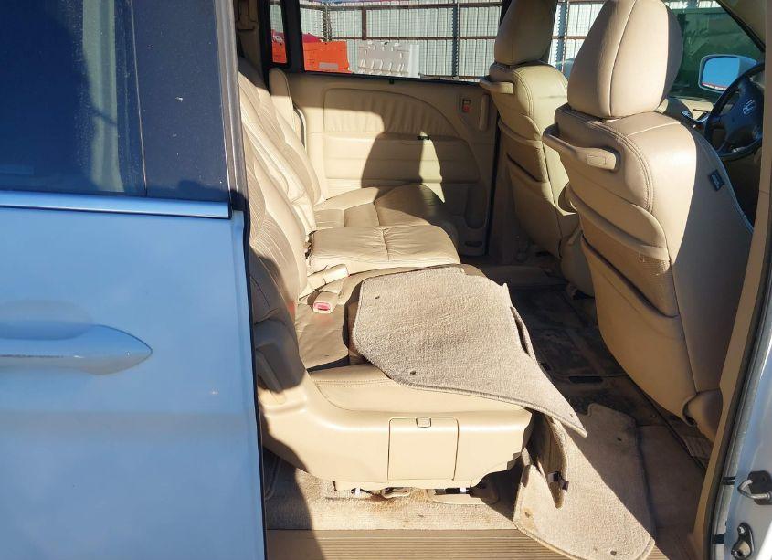 Photo 8 of 2007 Honda Odyssey EX-L (VIN 5FNRL38737B417934)