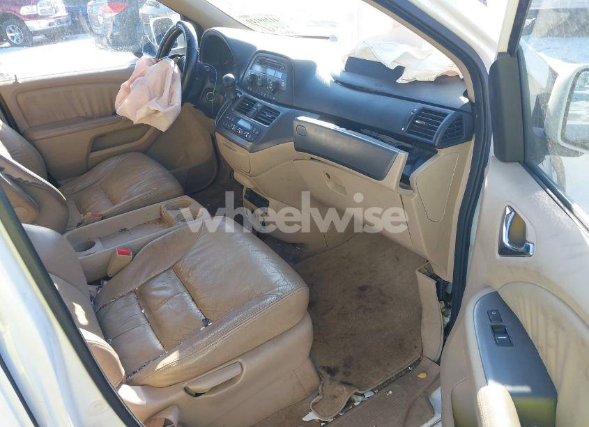 Photo 5 of 2007 Honda Odyssey EX-L (VIN 5FNRL38737B443174)