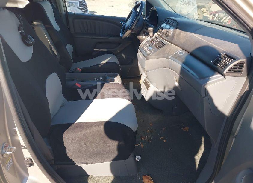 Photo 5 of 2007 Honda Odyssey EX-L (VIN 5FNRL38737B462632)