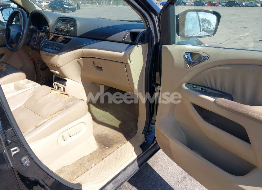 Photo 5 of 2008 Honda Odyssey EX-L (VIN 5FNRL38738B089691)