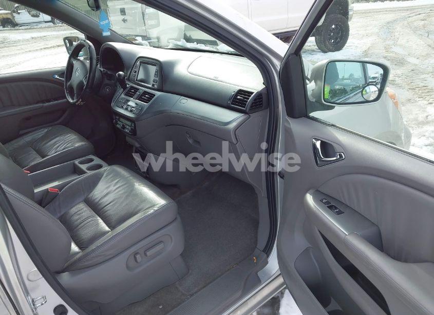 Photo 5 of 2009 Honda Odyssey EX-L (VIN 5FNRL38739B028858)