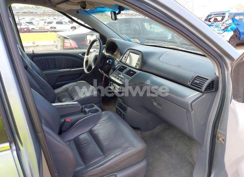 Photo 5 of 2005 Honda Odyssey EX-L (VIN 5FNRL38745B094278)