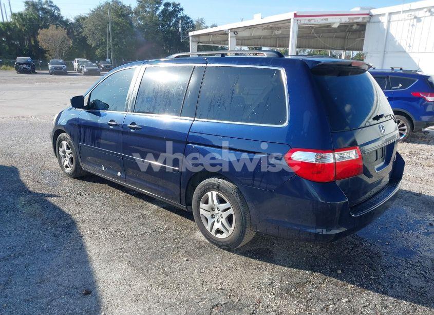 Photo 3 of 2005 Honda Odyssey EX-L (VIN 5FNRL38745B115226)