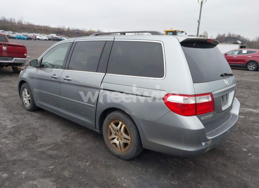 Photo 3 of 2006 Honda Odyssey EX-L (VIN 5FNRL38746B000868)