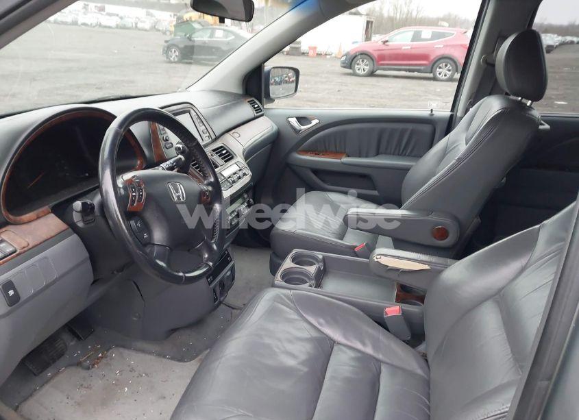 Photo 5 of 2006 Honda Odyssey EX-L (VIN 5FNRL38746B000868)