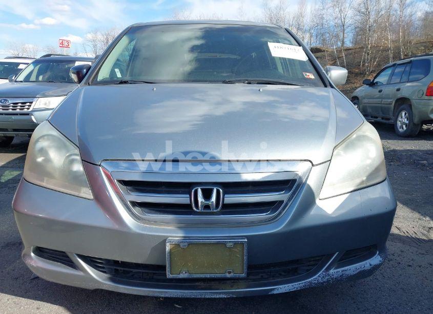 Photo 6 of 2006 Honda Odyssey EX-L (VIN 5FNRL38746B000868)