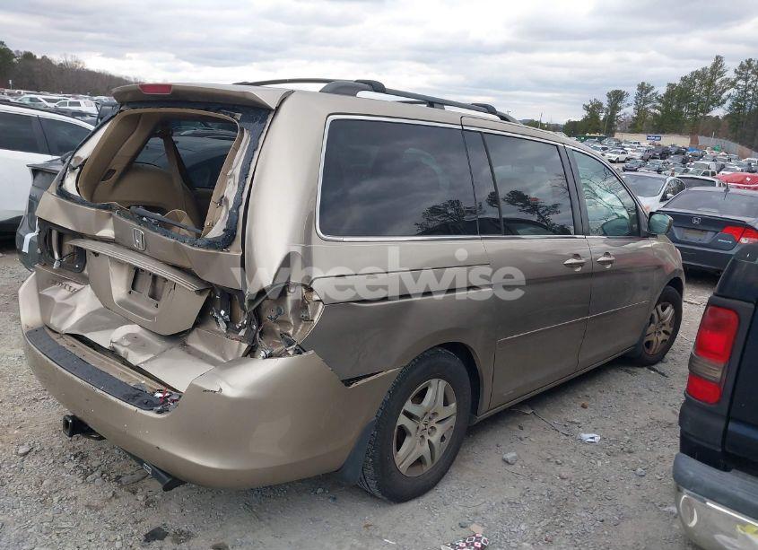 Photo 13 of 2006 Honda Odyssey EX-L (VIN 5FNRL38746B008372)