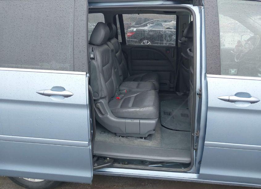 Photo 8 of 2006 Honda Odyssey EX-L (VIN 5FNRL38746B025902)