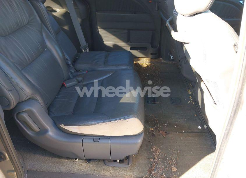 Photo 8 of 2006 Honda Odyssey EX-L (VIN 5FNRL38746B026449)