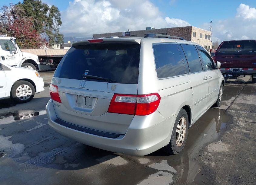 Photo 4 of 2006 Honda Odyssey EX-L (VIN 5FNRL38746B029920)