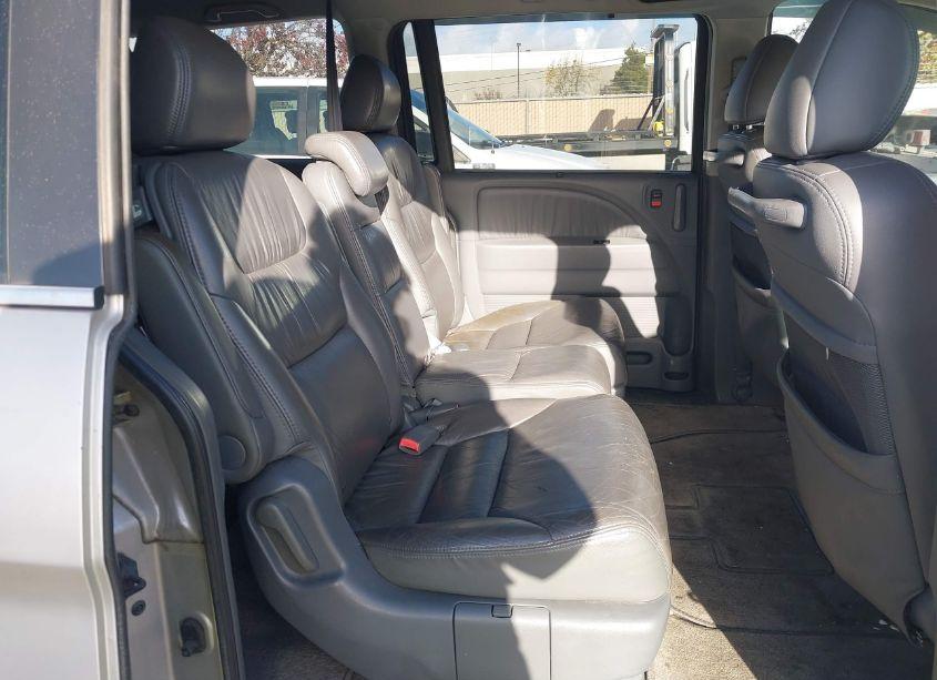 Photo 8 of 2006 Honda Odyssey EX-L (VIN 5FNRL38746B029920)