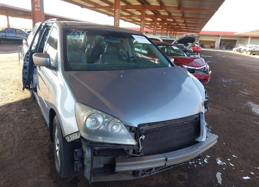 2006 Honda Odyssey EX-L (VIN 5FNRL38746B051822) main photo