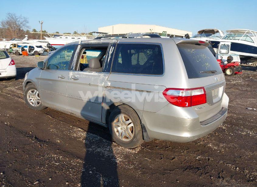 Photo 3 of 2006 Honda Odyssey EX-L (VIN 5FNRL38746B065669)