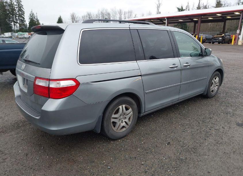 Photo 4 of 2006 Honda Odyssey EX-L (VIN 5FNRL38746B065963)
