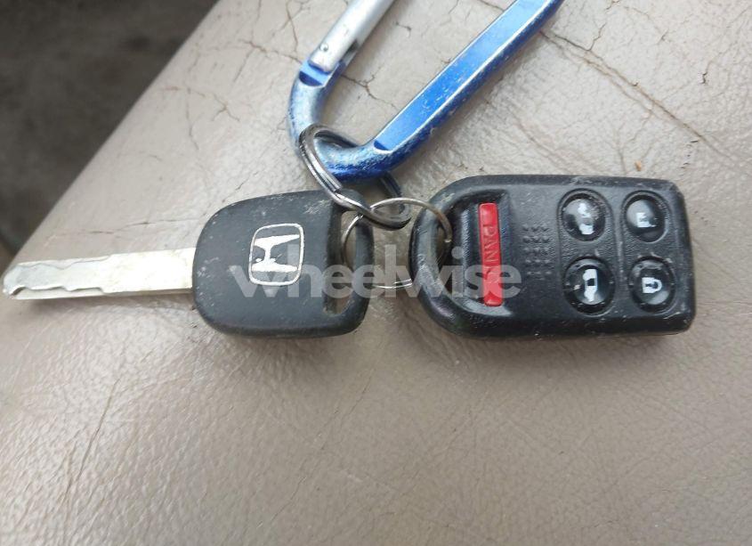 Photo 11 of 2006 Honda Odyssey EX-L (VIN 5FNRL38746B083881)