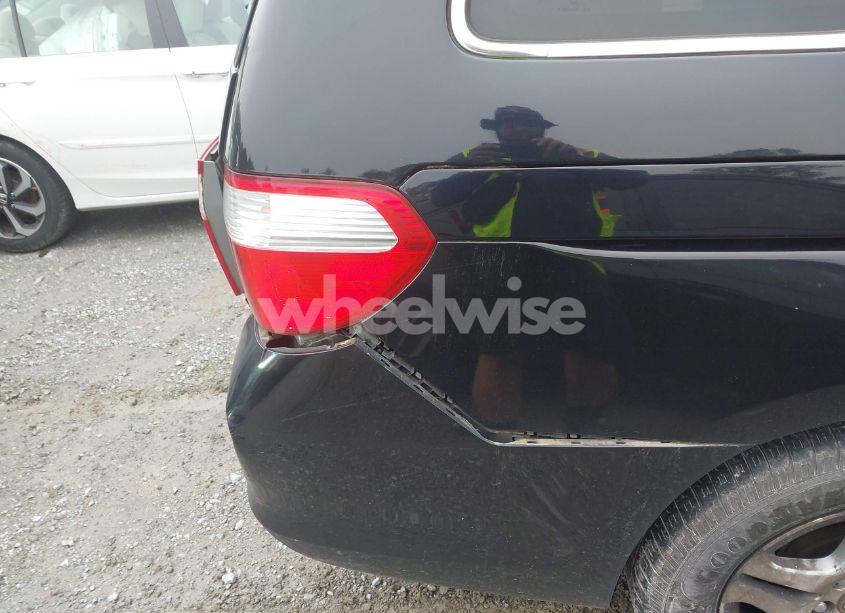 Photo 12 of 2006 Honda Odyssey EX-L (VIN 5FNRL38746B083881)