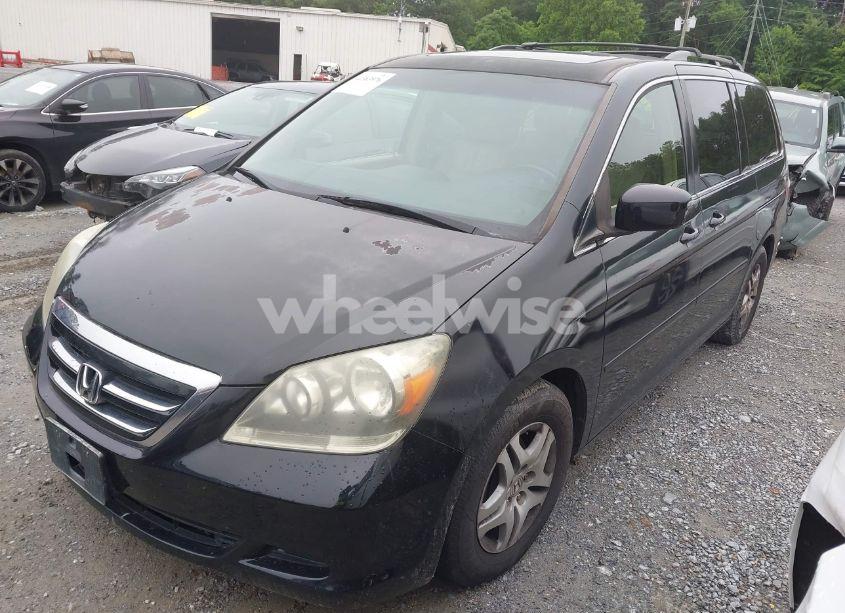 Photo 2 of 2006 Honda Odyssey EX-L (VIN 5FNRL38746B083881)