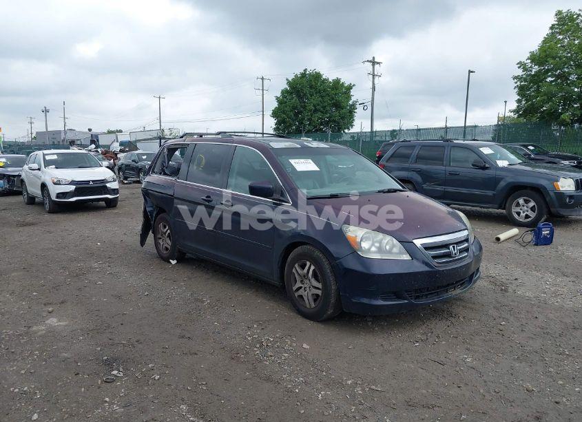 2006 Honda Odyssey EX-L (VIN 5FNRL38746B102767) main photo