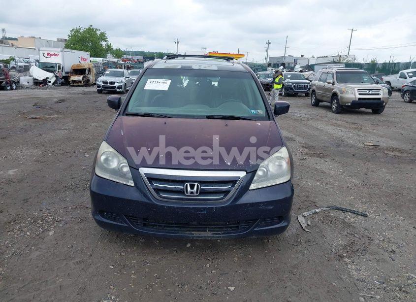 Photo 13 of 2006 Honda Odyssey EX-L (VIN 5FNRL38746B102767)