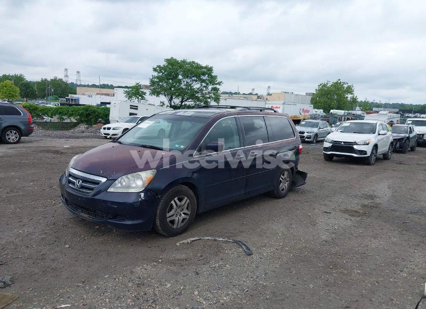 Photo 2 of 2006 Honda Odyssey EX-L (VIN 5FNRL38746B102767)