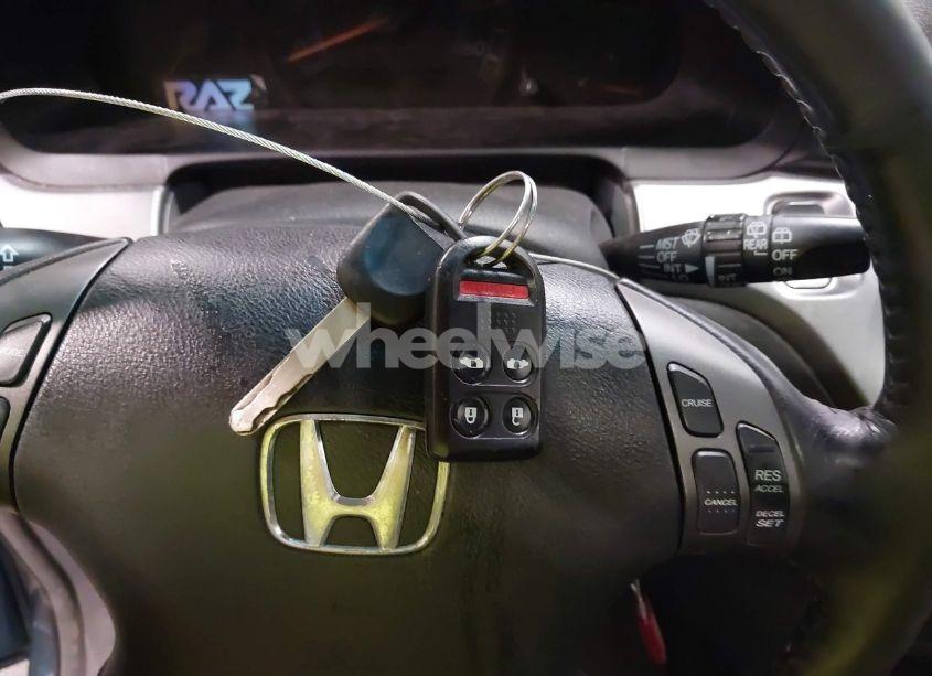 Photo 11 of 2006 Honda Odyssey EX-L (VIN 5FNRL38746B125787)
