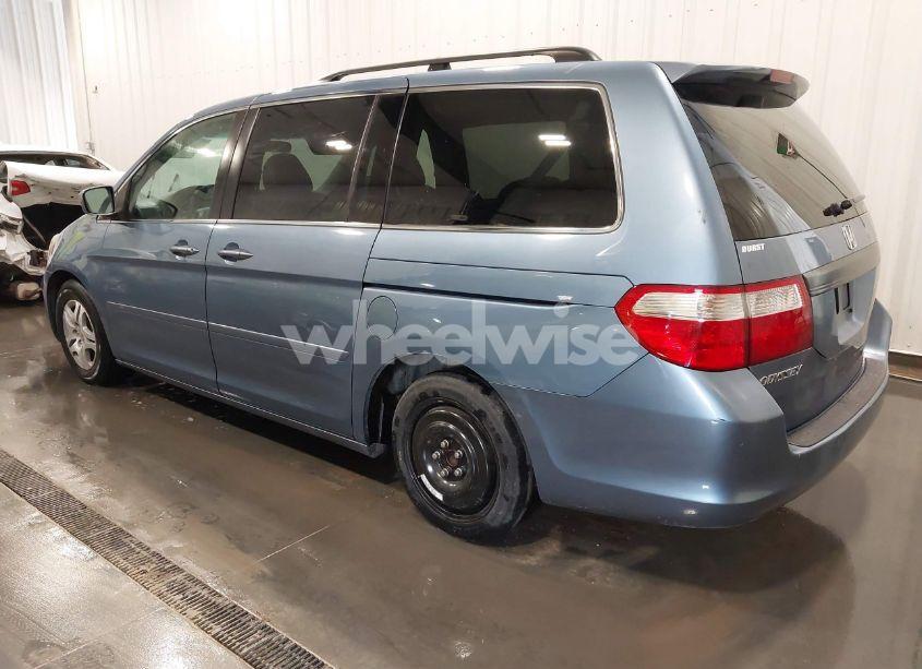 Photo 3 of 2006 Honda Odyssey EX-L (VIN 5FNRL38746B125787)
