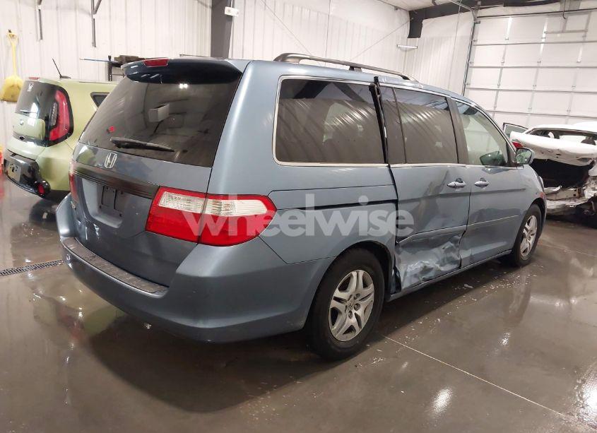 Photo 4 of 2006 Honda Odyssey EX-L (VIN 5FNRL38746B125787)