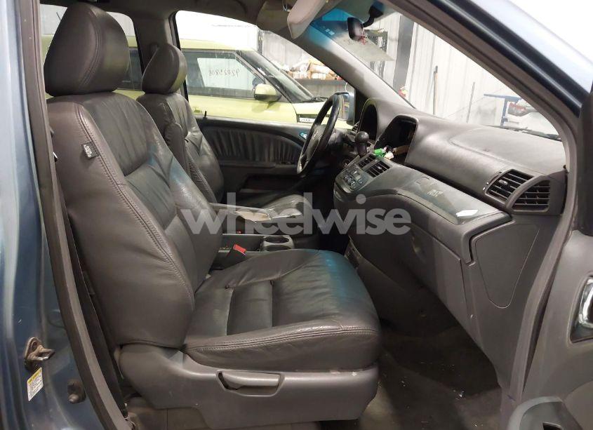 Photo 5 of 2006 Honda Odyssey EX-L (VIN 5FNRL38746B125787)