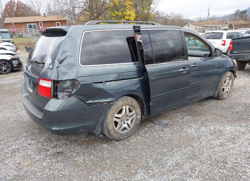 Photo 4 of 2006 Honda Odyssey EX-L (VIN 5FNRL38746B413163)