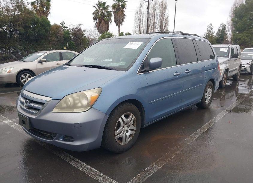 Photo 2 of 2007 Honda Odyssey EX-L (VIN 5FNRL38747B023679)