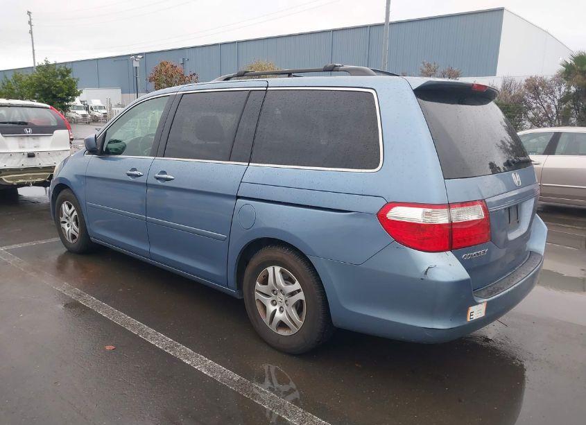 Photo 3 of 2007 Honda Odyssey EX-L (VIN 5FNRL38747B023679)