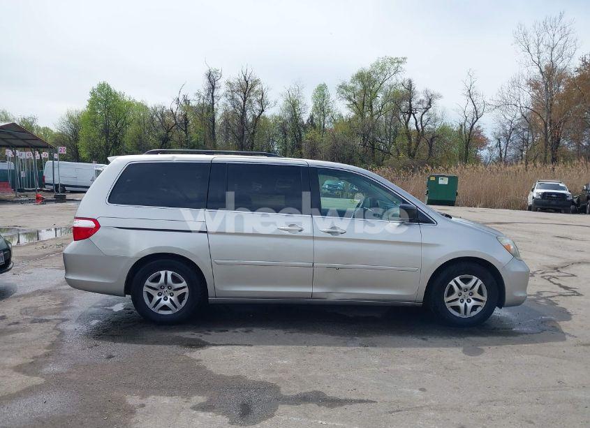 Photo 13 of 2007 Honda Odyssey EX-L (VIN 5FNRL38747B094039)