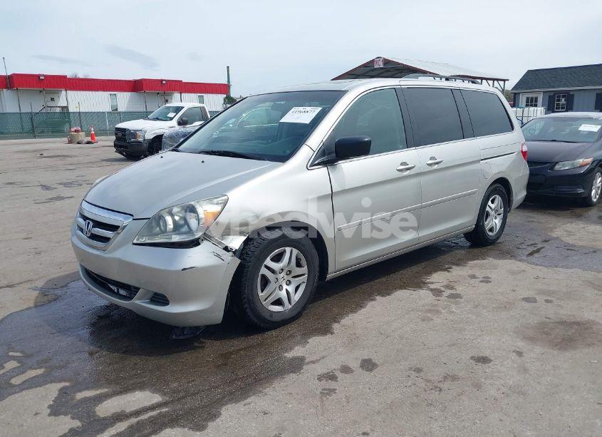 Photo 2 of 2007 Honda Odyssey EX-L (VIN 5FNRL38747B094039)